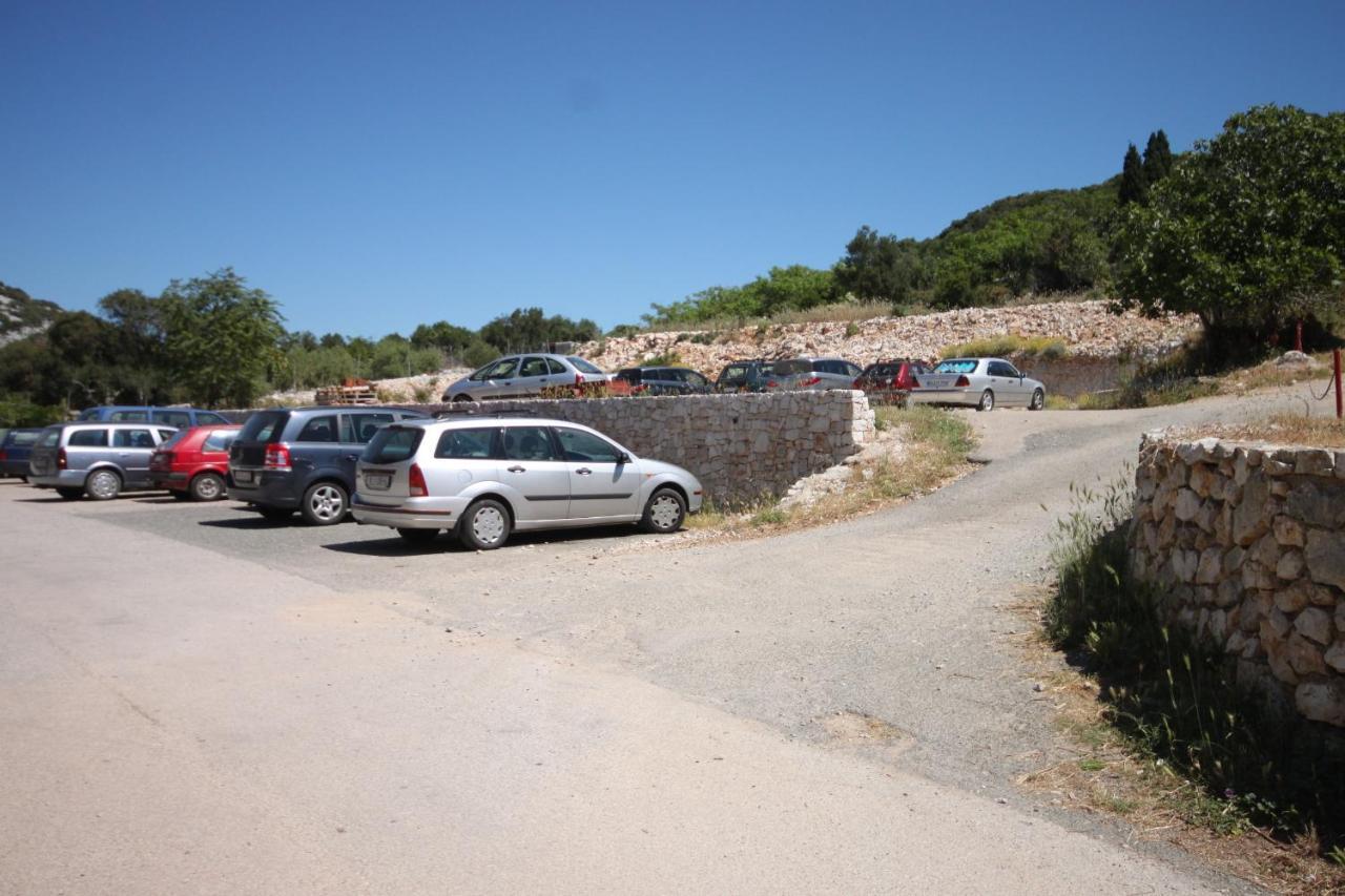 Apartments And Rooms With Parking Space Cunski, Losinj - 2498 Dış mekan fotoğraf