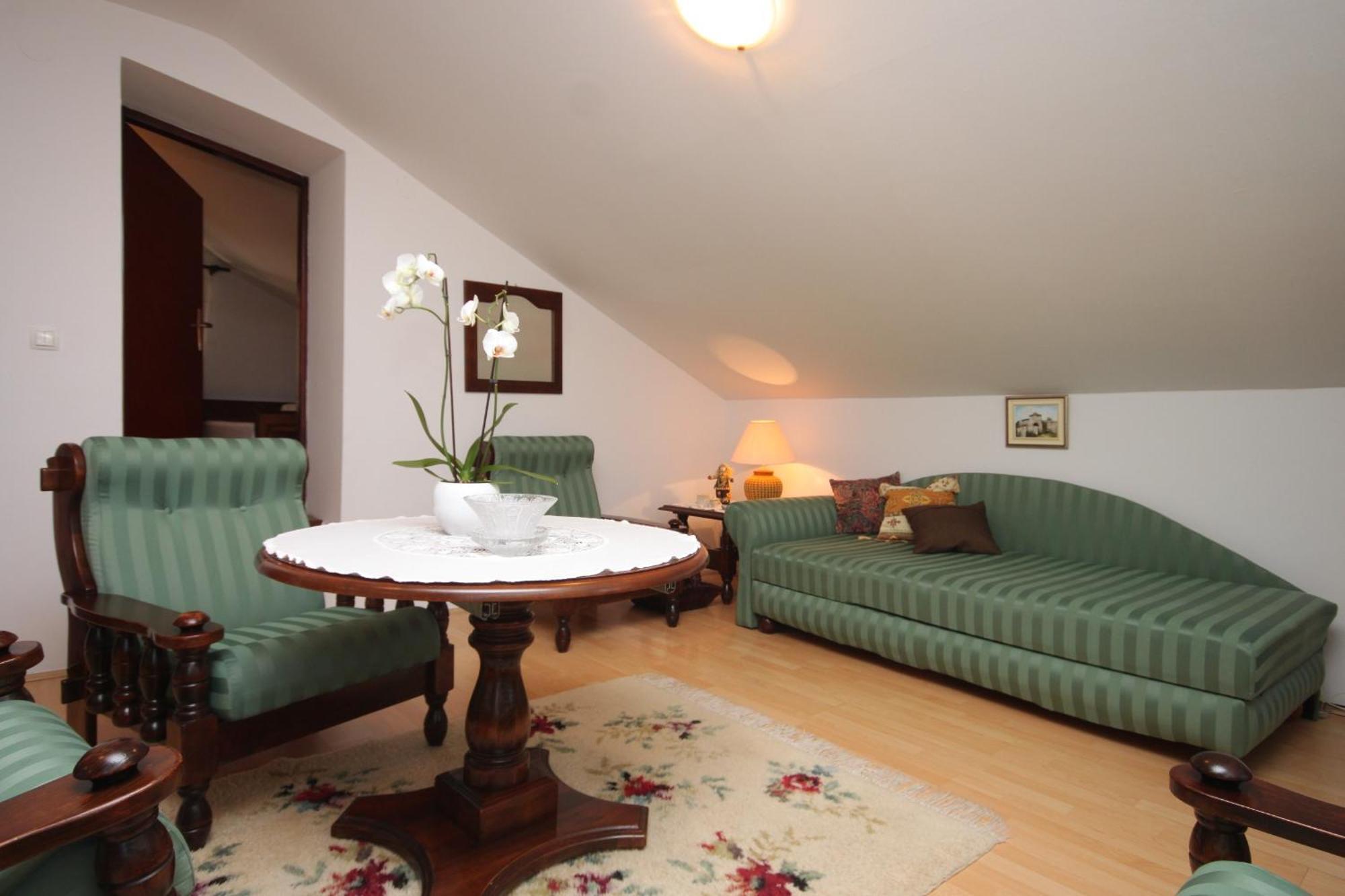 Apartments And Rooms With Parking Space Cunski, Losinj - 2498 Oda fotoğraf